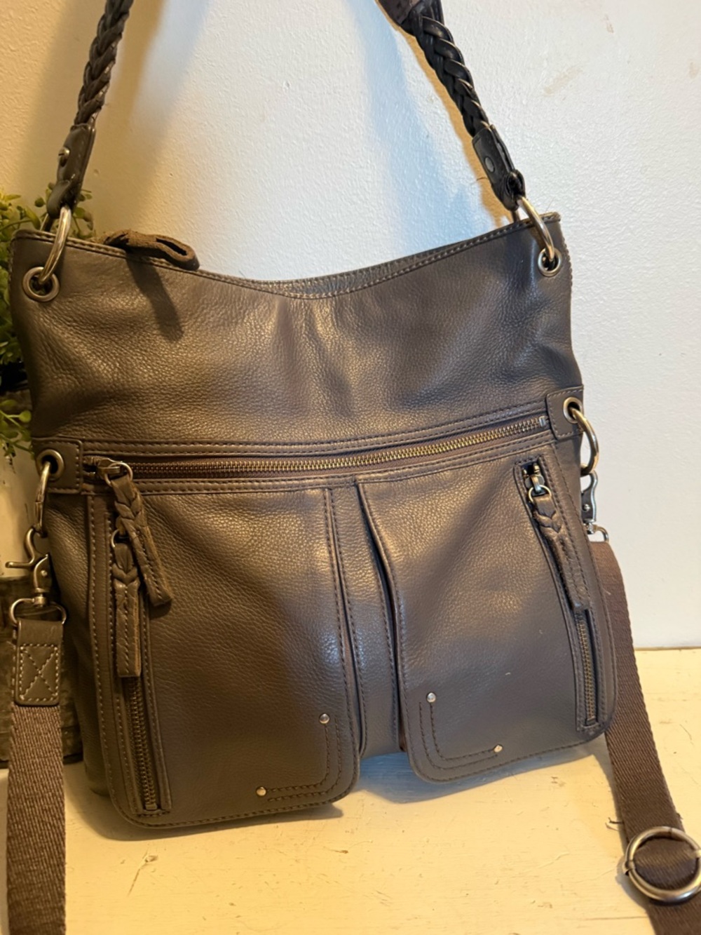 The Sak Sierra Sand Leather Shoulder Purse NWD Medium Satchel Womens Casual Bag